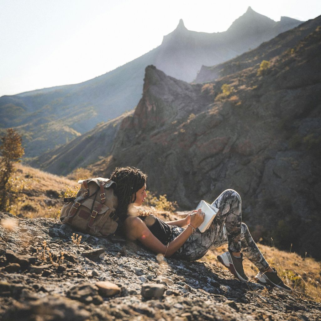 Why Writing by Hand Is Better for Your Brain Than Typing